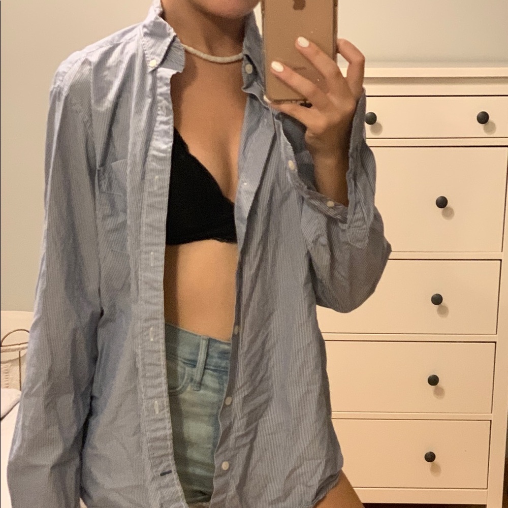 button down - Picture 1 of 5